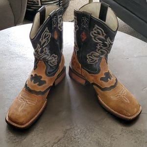 J.B. Dillow  Reserve Boots NWOT